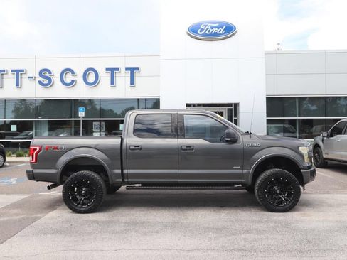 Used 2015 Ford F150 XLT w/ Equipment Group 302A Luxury AWD/4WD image 17