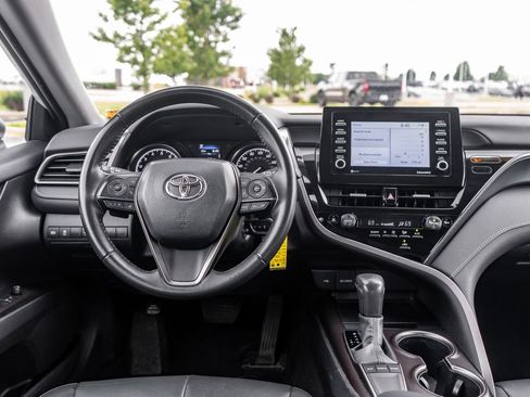 Used 2024 Toyota Camry SE FWD image 15