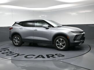 Used 2023 Chevrolet Blazer LT FWD video 2