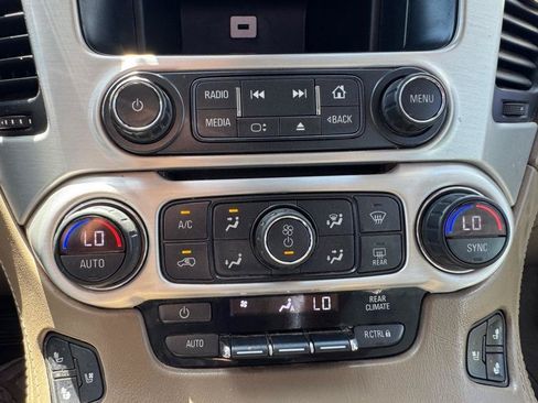 Used 2018 GMC Yukon SLT w/ Open Road Package AWD/4WD image 27