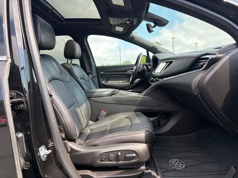 Used 2024 Buick Enclave Avenir w/ Avenir Technology Package AWD/4WD image 11