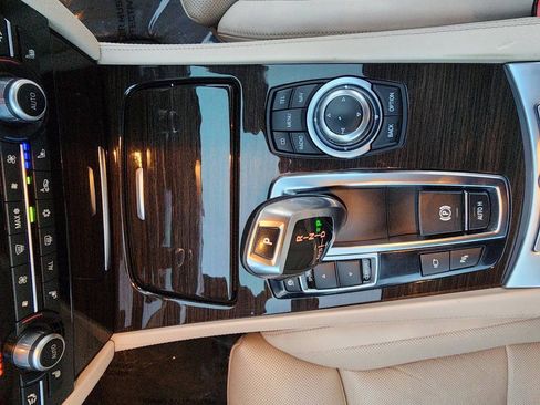 Used 2012 BMW 750Li w/ Driver Assistance Pkg RWD image 30
