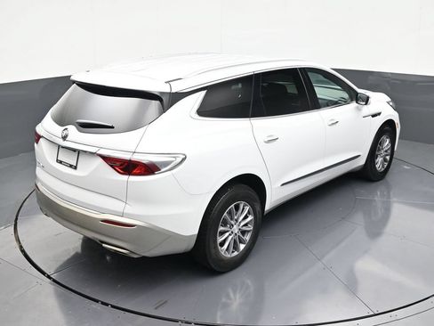 Used 2022 Buick Enclave Premium FWD image 16