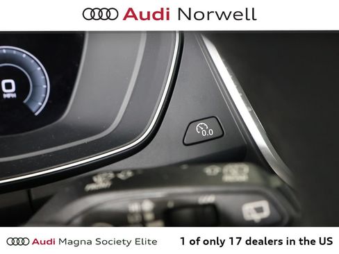 Used 2023 Audi Q5 2.0T Premium Plus w/ Premium Plus Package AWD/4WD image 30