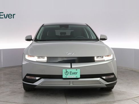 Used 2024 Hyundai Ioniq 5 SEL image 3