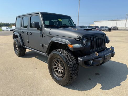 Used 2021 Jeep Wrangler Unlimited Rubicon w/ Xtreme Recon 35" Tire Package AWD/4WD image 3