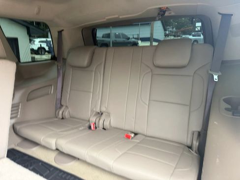 Used 2018 Chevrolet Tahoe LT AWD/4WD image 42