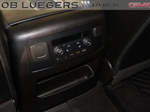 Used 2018 GMC Yukon Denali w/ Open Road Package image 11