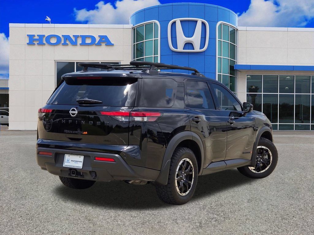 Used 2024 Nissan Pathfinder Rock Creek AWD/4WD image 3