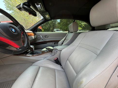 Used 2008 BMW 335i Convertible image 13