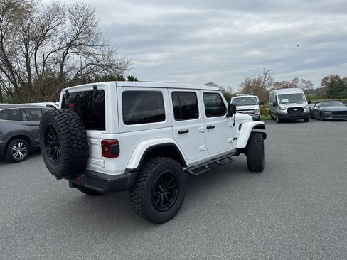 Used 2022 Jeep Wrangler Unlimited Sahara w/ LED Lighting Group image 6