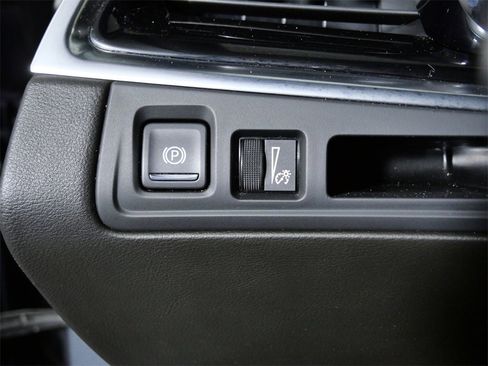 Used 2022 Cadillac XT6 Sport image 23