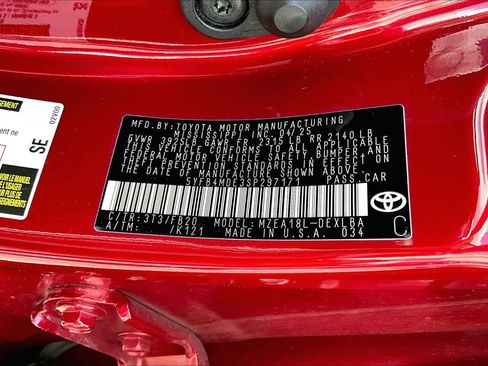 Certified 2025 Toyota Corolla LE image 32