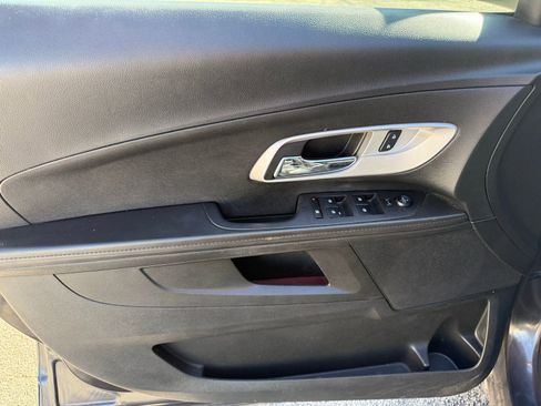 Used 2016 Chevrolet Equinox LT w/ Convenience Package image 11