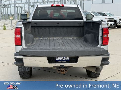 Used 2018 Chevrolet Silverado 2500 LT w/ LT Convenience Package AWD/4WD image 5