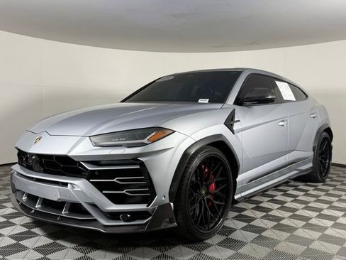 Used 2019 Lamborghini Urus image 2