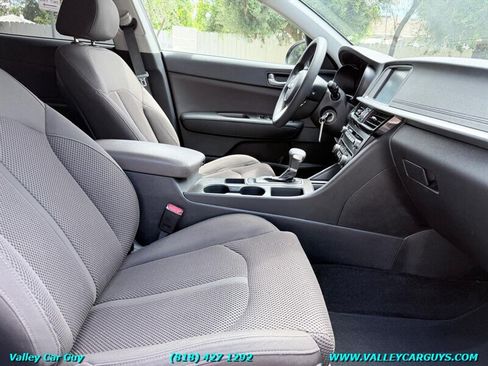 Used 2019 Kia Optima LX FWD image 11