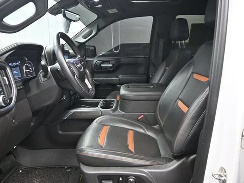 Used 2021 GMC Sierra 1500 AT4 w/ Technology Package AWD/4WD image 5