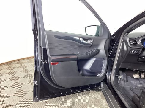 Used 2024 Ford Escape ST-Line w/ Tech Pack #1 AWD/4WD image 14