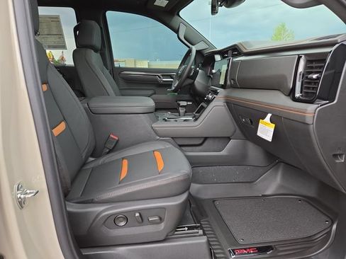 New 2026 GMC Sierra 1500 AT4 w/ Technology Package AWD/4WD image 37