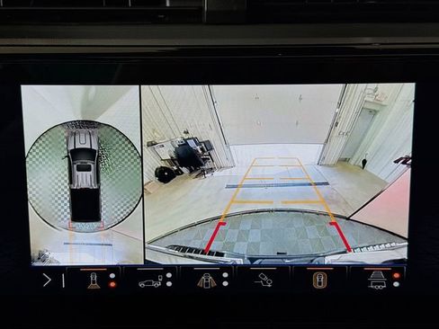 Used 2024 GMC Sierra 2500 Denali w/ Denali Reserve Package image 16