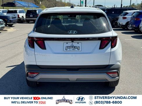 New 2026 Hyundai Tucson SE image 13