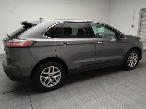 Used 2023 Ford Edge SEL image 10