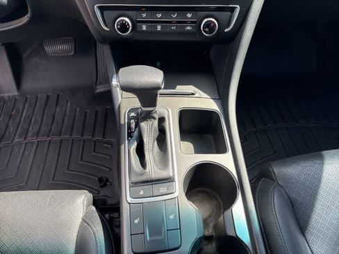 Used 2020 Kia Optima SE FWD image 19