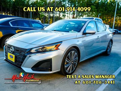 Used 2023 Nissan Altima 2.5 SL