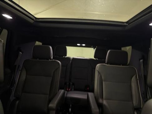 Used 2023 Chevrolet Tahoe Premier AWD/4WD image 22