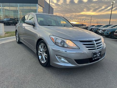 Used 2012 Hyundai Genesis 4.6 RWD image 1