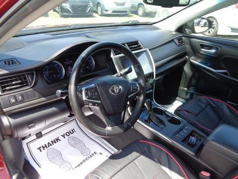 Used 2015 Toyota Camry XLE w/ Moonroof Package FWD image 28
