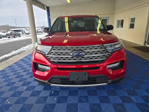 Used 2021 Ford Explorer Limited w/ Equipment Group 301A image 2