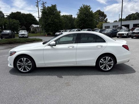 Used 2019 Mercedes-Benz C 300 4MATIC Sedan image 9