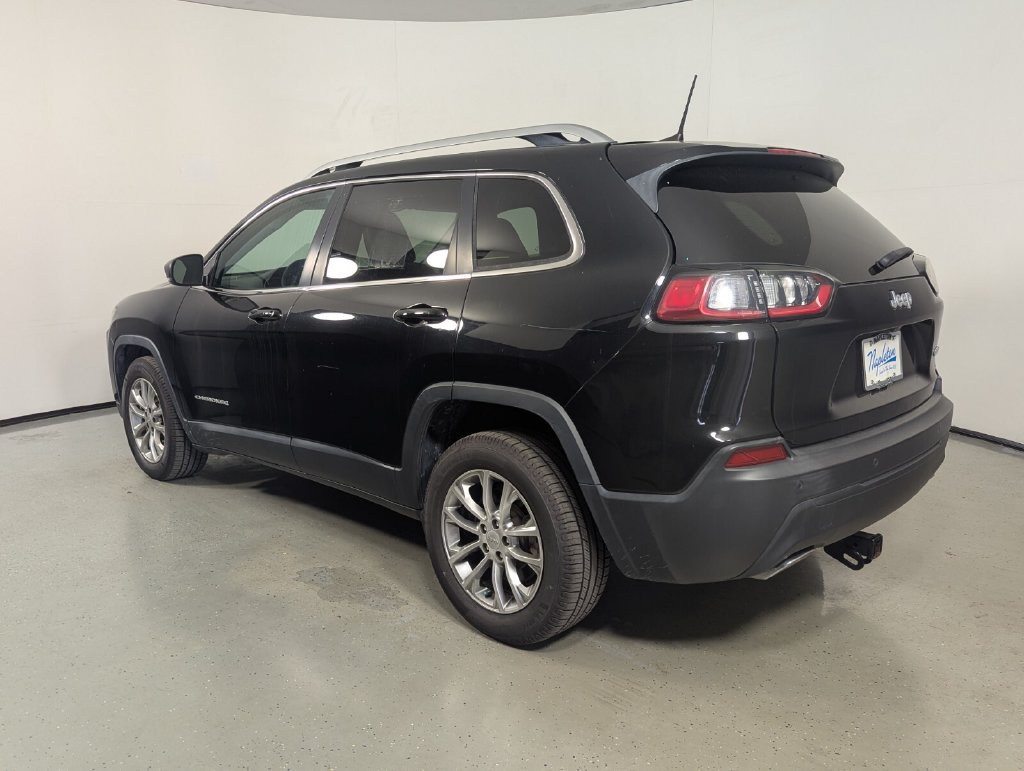 Used 2021 Jeep Cherokee Latitude Lux w/ Comfort/Convenience Group FWD image 5