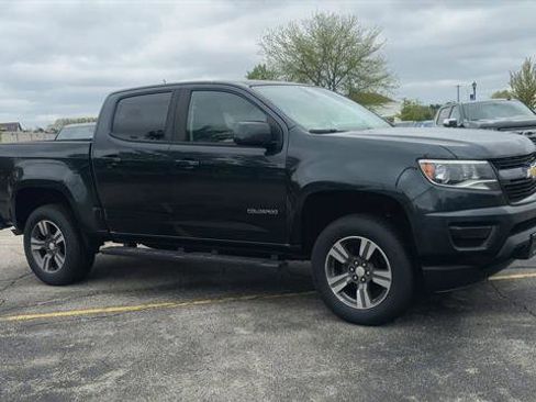 Used 2018 Chevrolet Colorado W/T w/ Custom Special Edition AWD/4WD image 2