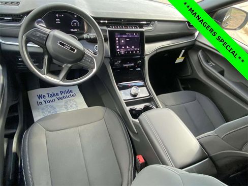 New 2025 Jeep Grand Cherokee Laredo w/ MOPAR Finishing Package image 40