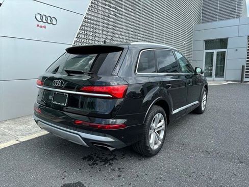 Used 2025 Audi Q7 3.0T Premium Plus AWD/4WD image 3