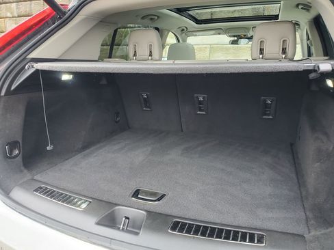 Certified 2023 Cadillac XT4 Premium Luxury w/ Cold Weather Package image 41