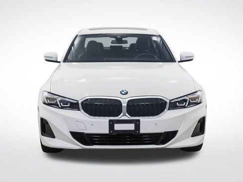 Used 2023 BMW 330i xDrive Sedan w/ Premium Package AWD/4WD image 8