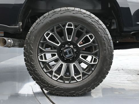 Used 2025 Ford F350 Platinum image 17