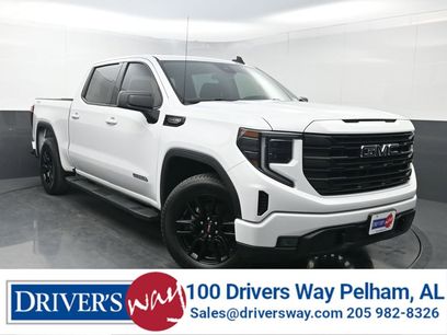 Used 2022 GMC Sierra 1500 Elevation w/ LPO, Elevation Black Package