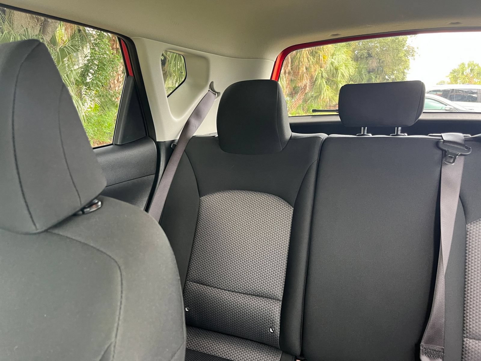 Used 2025 Kia Soul LX w/ LX Technology Package FWD image 36