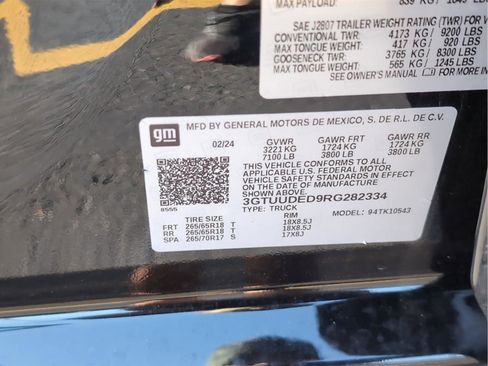 Used 2024 GMC Sierra 1500 SLT AWD/4WD image 10
