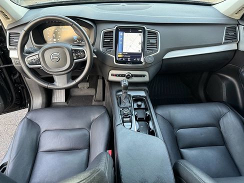Used 2017 Volvo XC90 T6 Momentum w/ Vision Package image 13