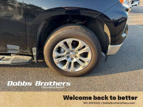 Used 2023 Chevrolet Silverado 1500 LTZ w/ LTZ Premium Package AWD/4WD image 10