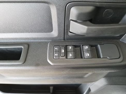 New 2026 RAM 2500 Tradesman w/ Chrome Appearance Group AWD/4WD image 24