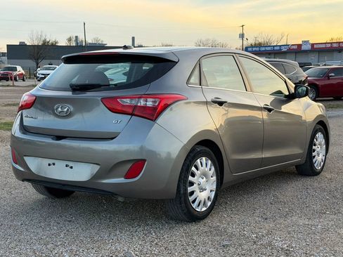 Used 2016 Hyundai Elantra GT image 5