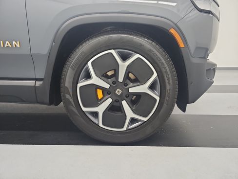 Used 2024 Rivian R1S Adventure Quad AWD/4WD image 11