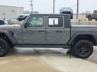 Used 2020 Jeep Gladiator Mojave video 2